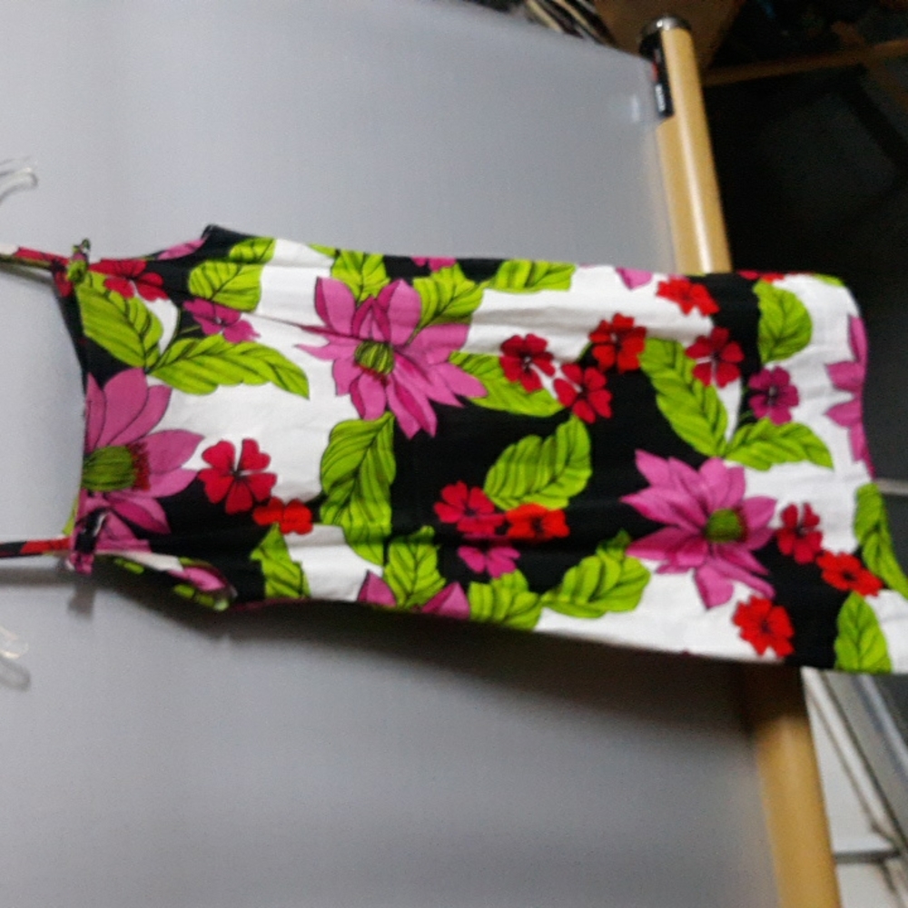 Madison Studio Size 6 (SKU 37)